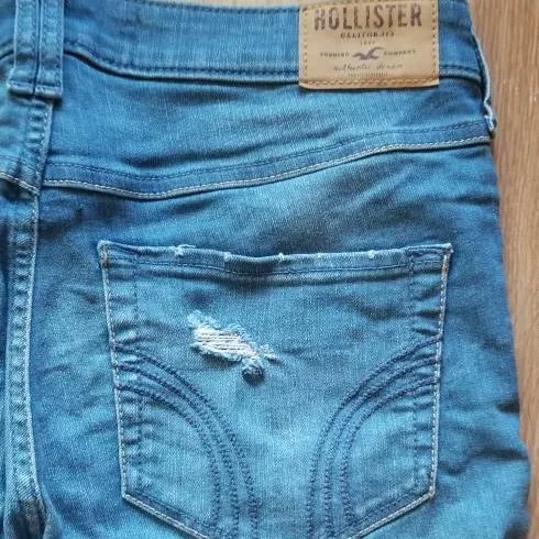 FREE: Hollister Jeans, Size 28 photo 4