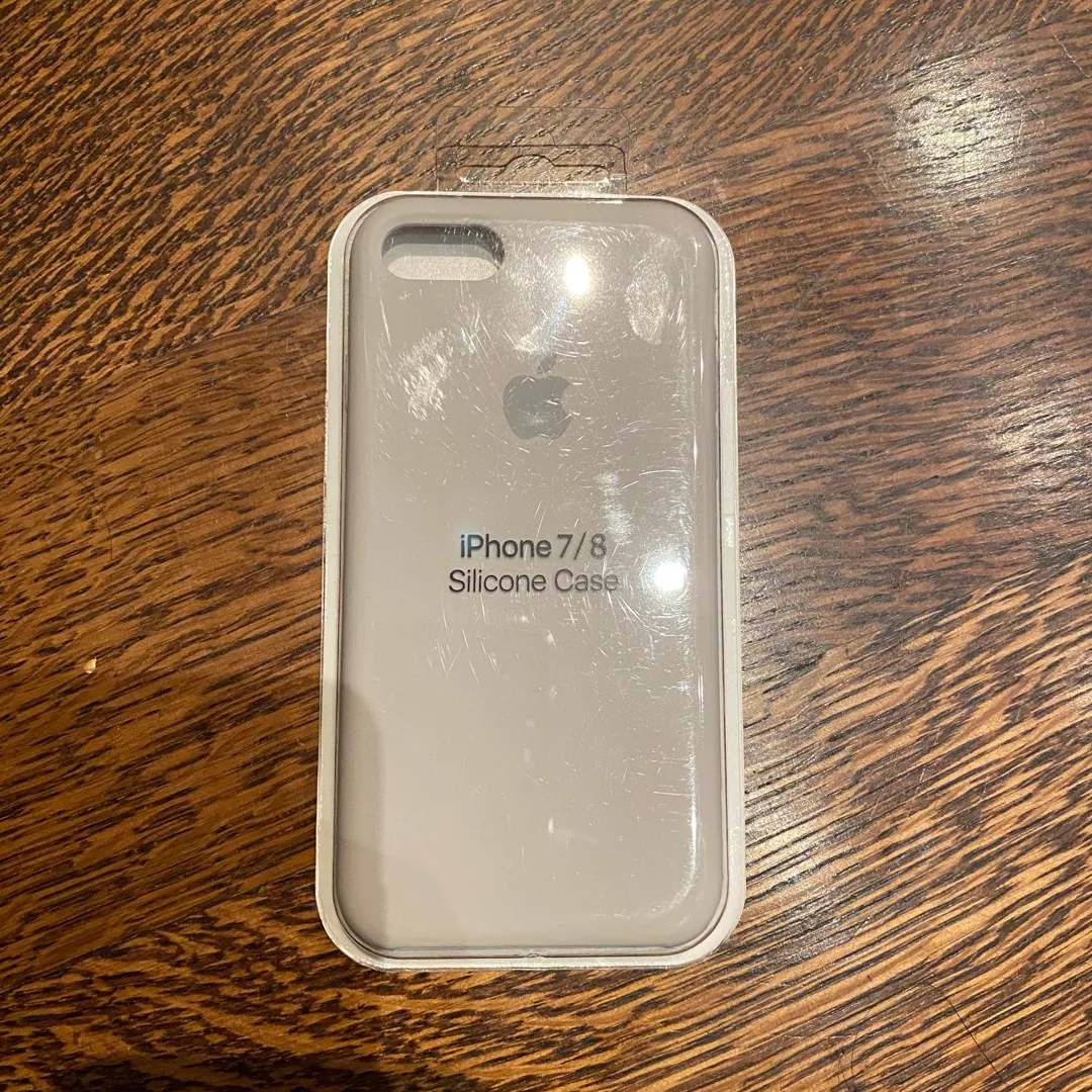 NEW iPhone 7 or 8 case photo 1