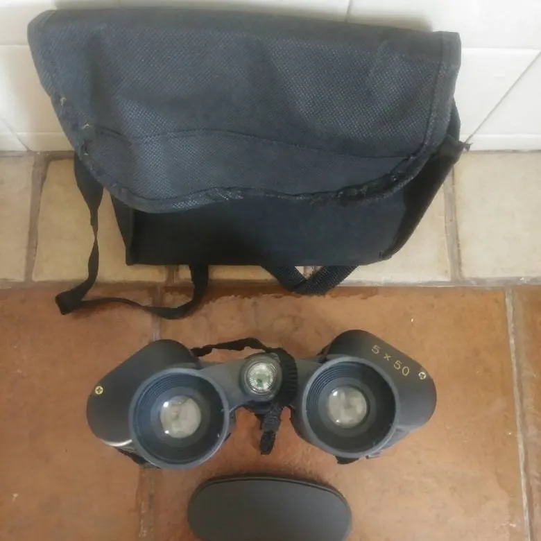 Binoculars w/Carry Case photo 1