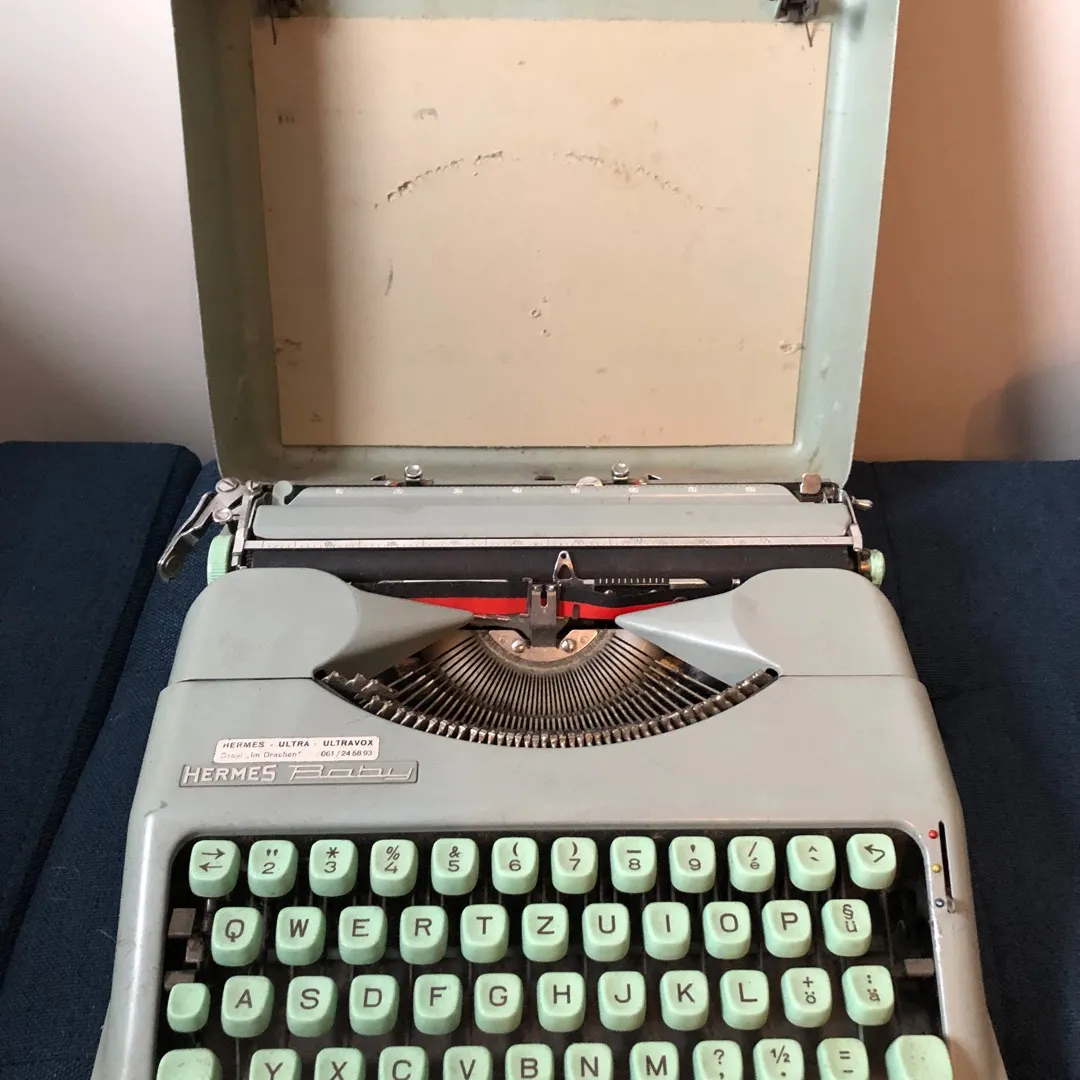 Vintage Typewriter photo 1