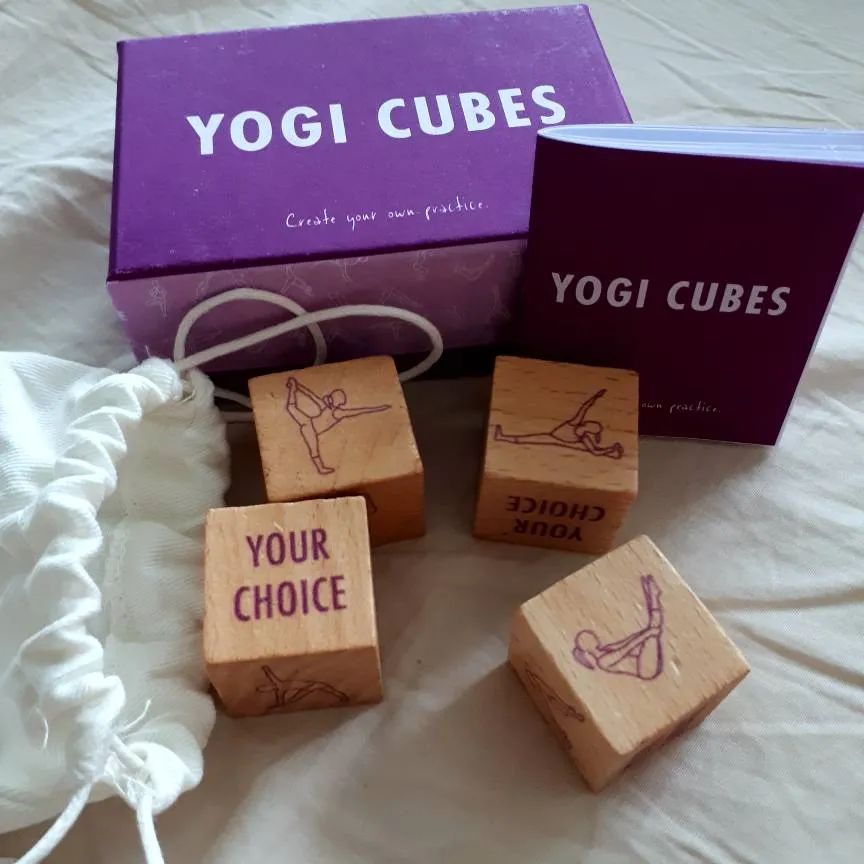 BNIB Yoga Cubes photo 1
