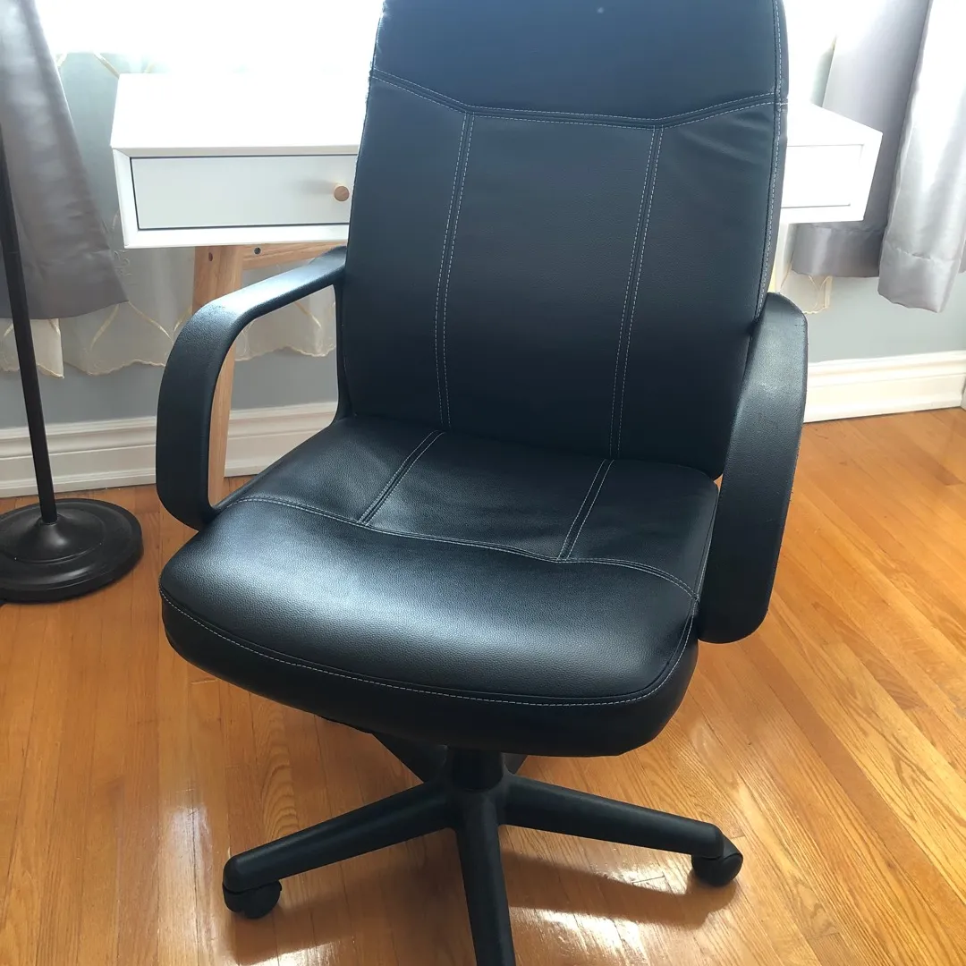 Black Leather Office Chair photo 1