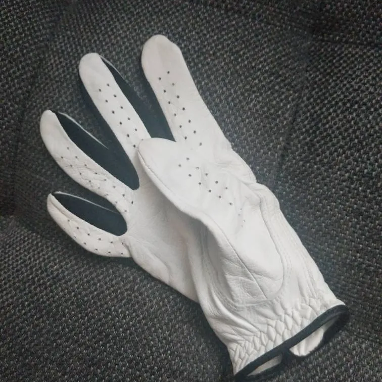 Brand New Ladies Small Right Hand Golf Glove photo 1