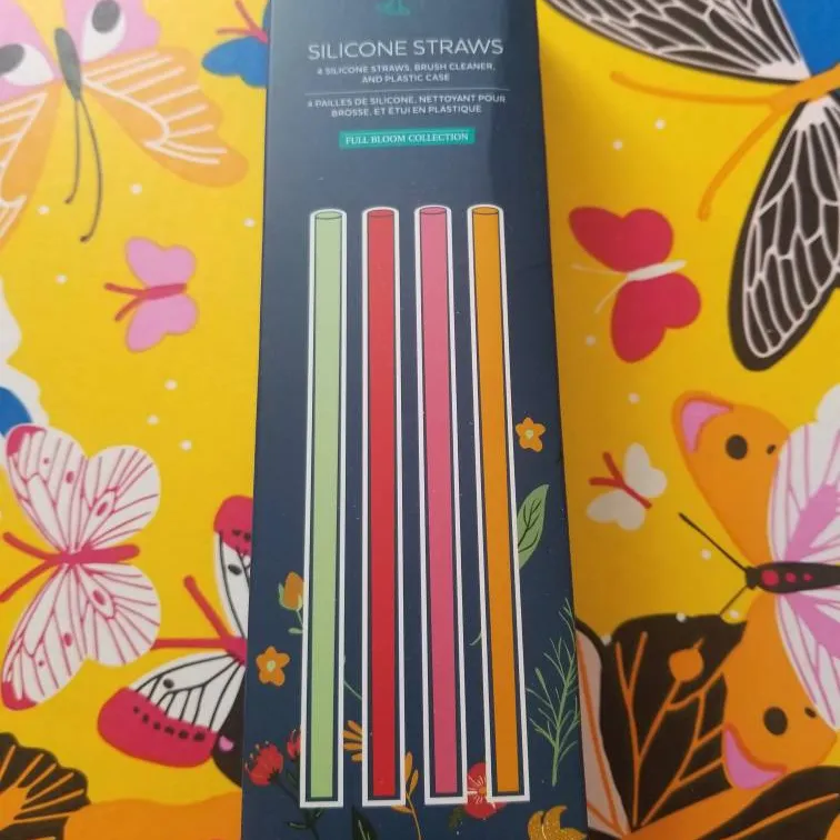 Brand New Silicone Straws photo 1