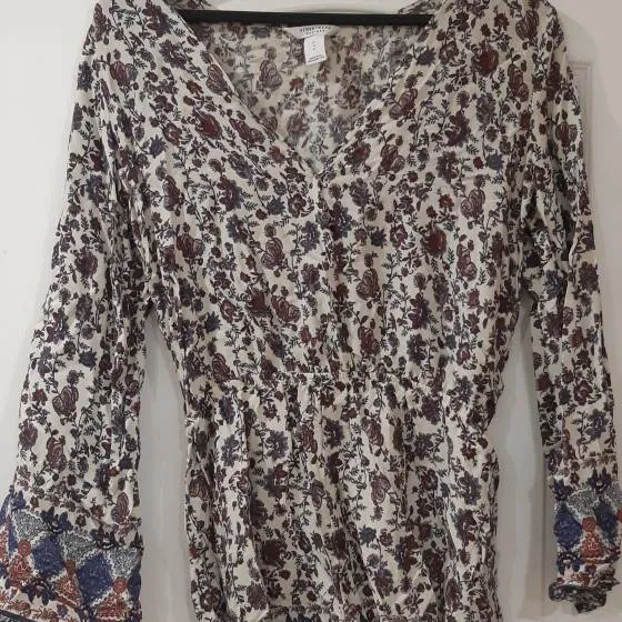 Romper Floral W Bell Sleeves photo 1