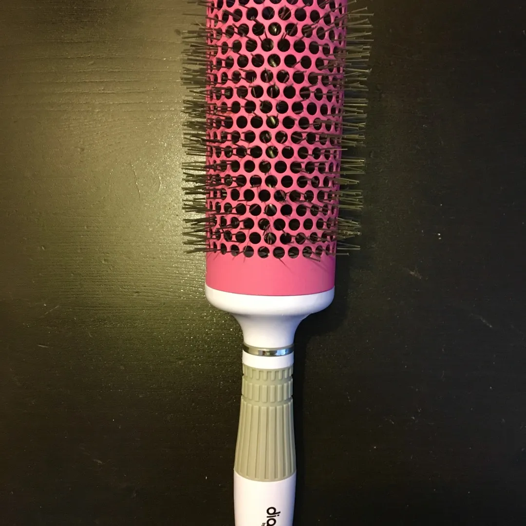 Ceramic Round Brush- Used Only Once! photo 1