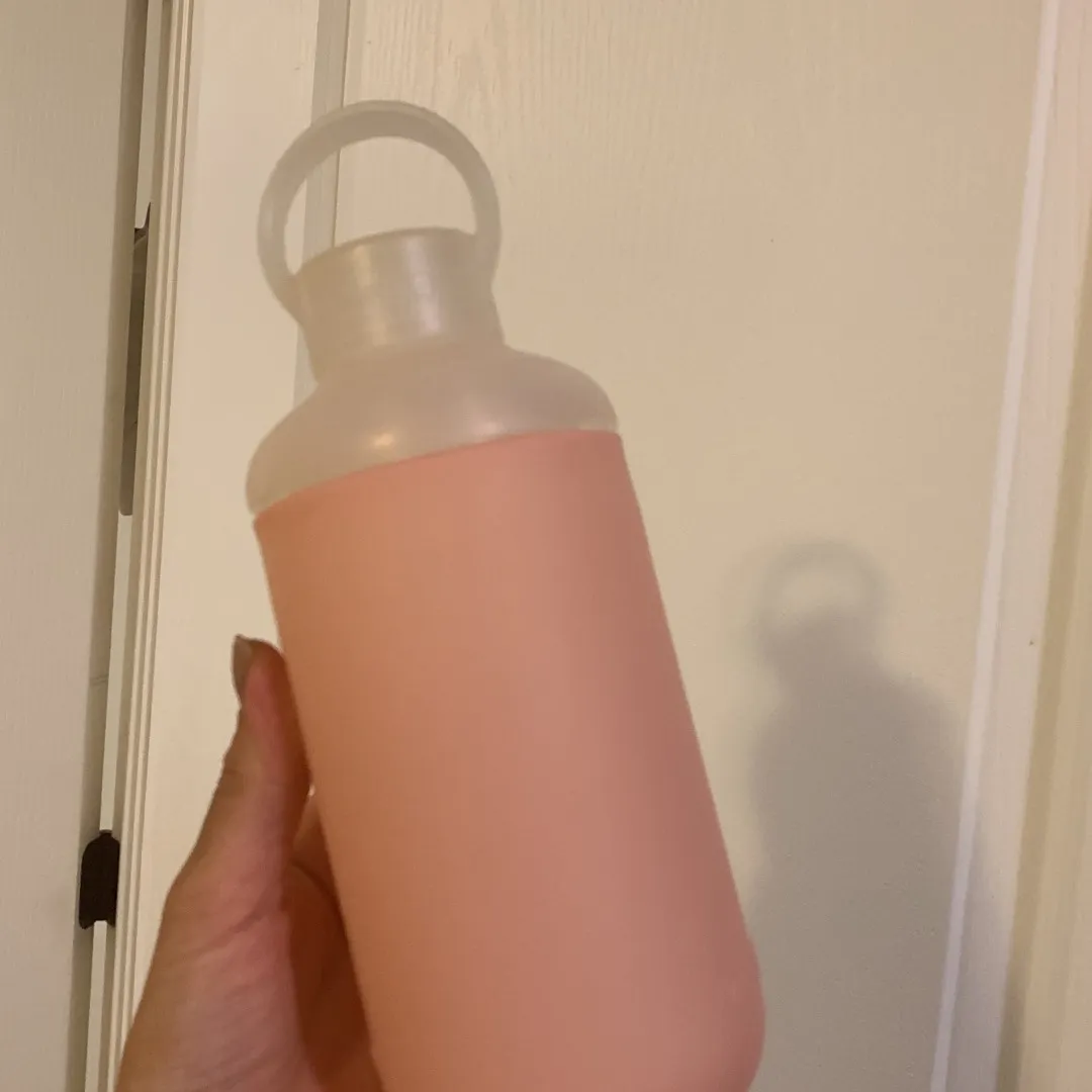 Contigo Baby Pink Plastic Water Bottle photo 1