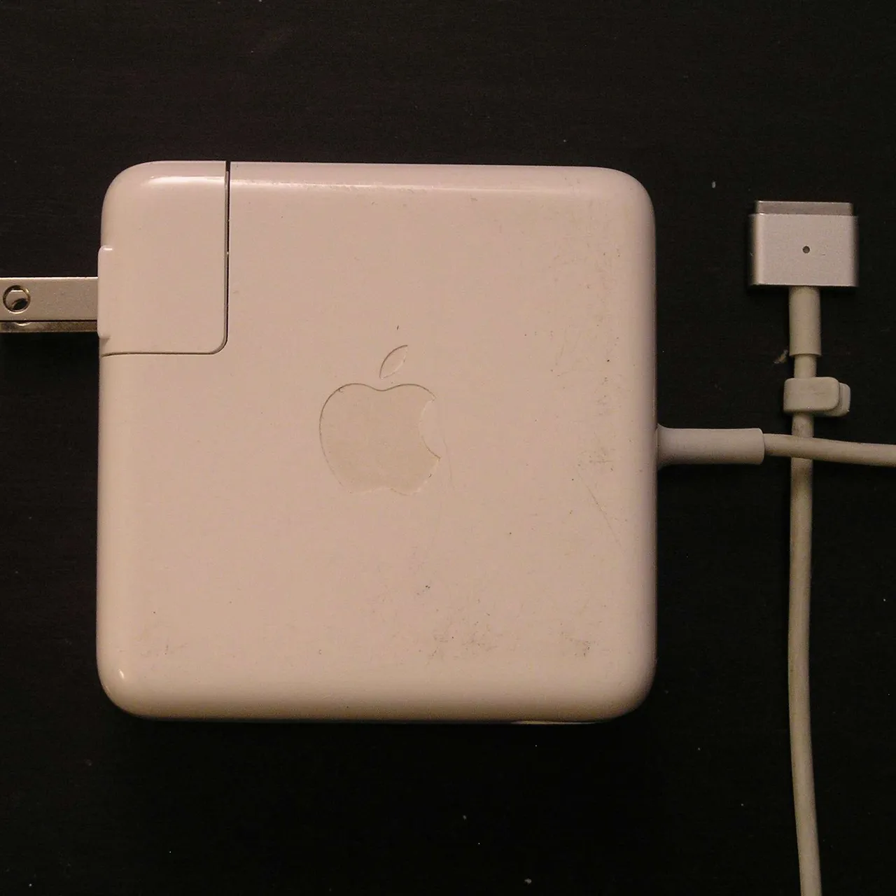 Apple MagSafe 2 Power Adapters photo 4