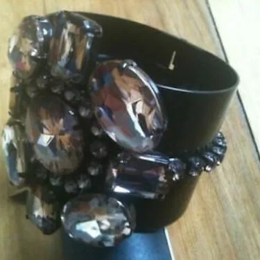 New Ann Taylor Black rhinestone floral cuff Bracelet photo 1
