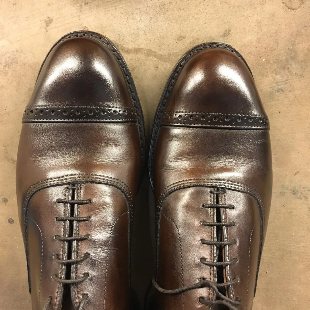 Professional Sneaker Clean And Shoe Shine photo 1