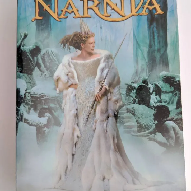 C.S Lewis The Chronicles of Narnia Paperback Novel Book Child... photo 1