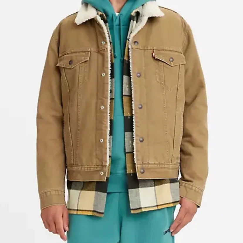 Men’s Levi’s Sherpa Jacket Size M photo 1