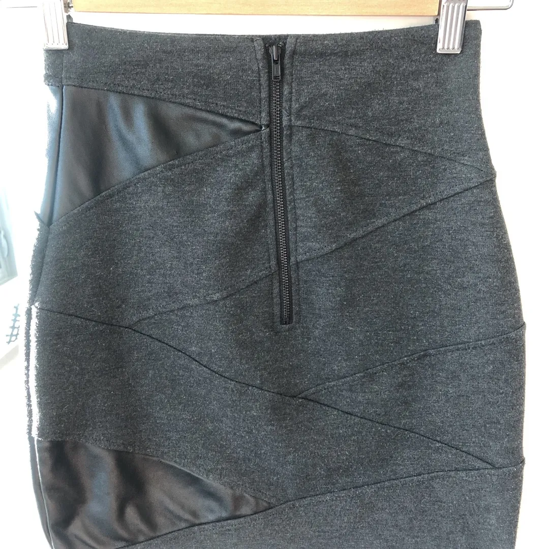 Aritzia Charcoal/Pleather Mini Skirt by Talula, Size 0 photo 4
