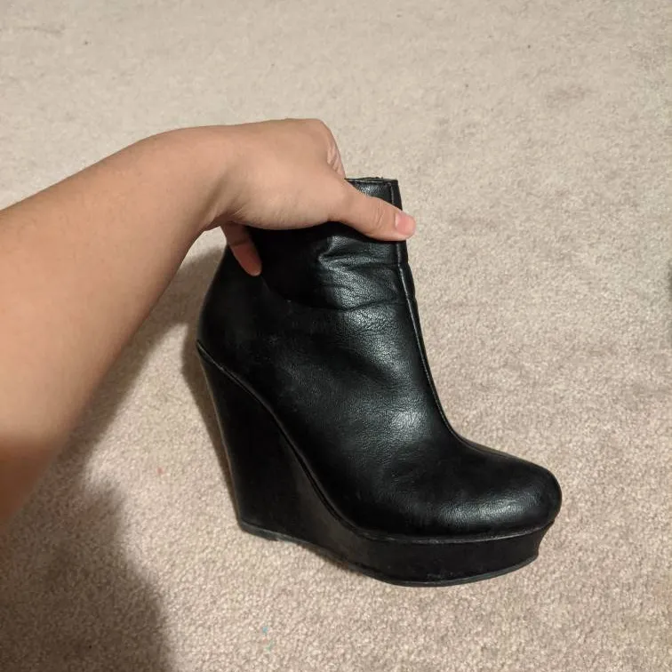 Leather Wedged Platform Ankle Boots photo 3