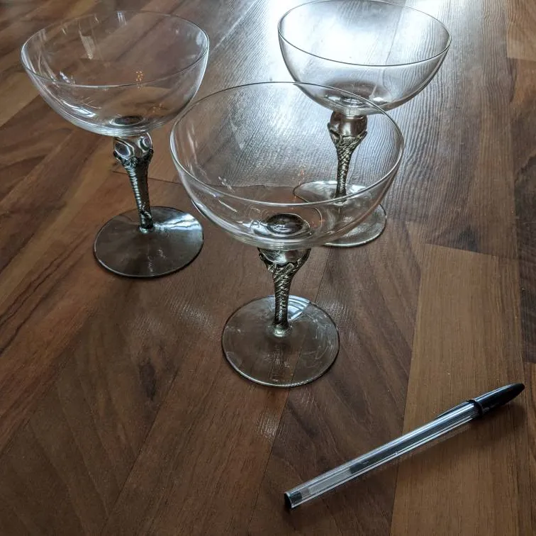 3X Vintage Cocktail Glasses photo 3