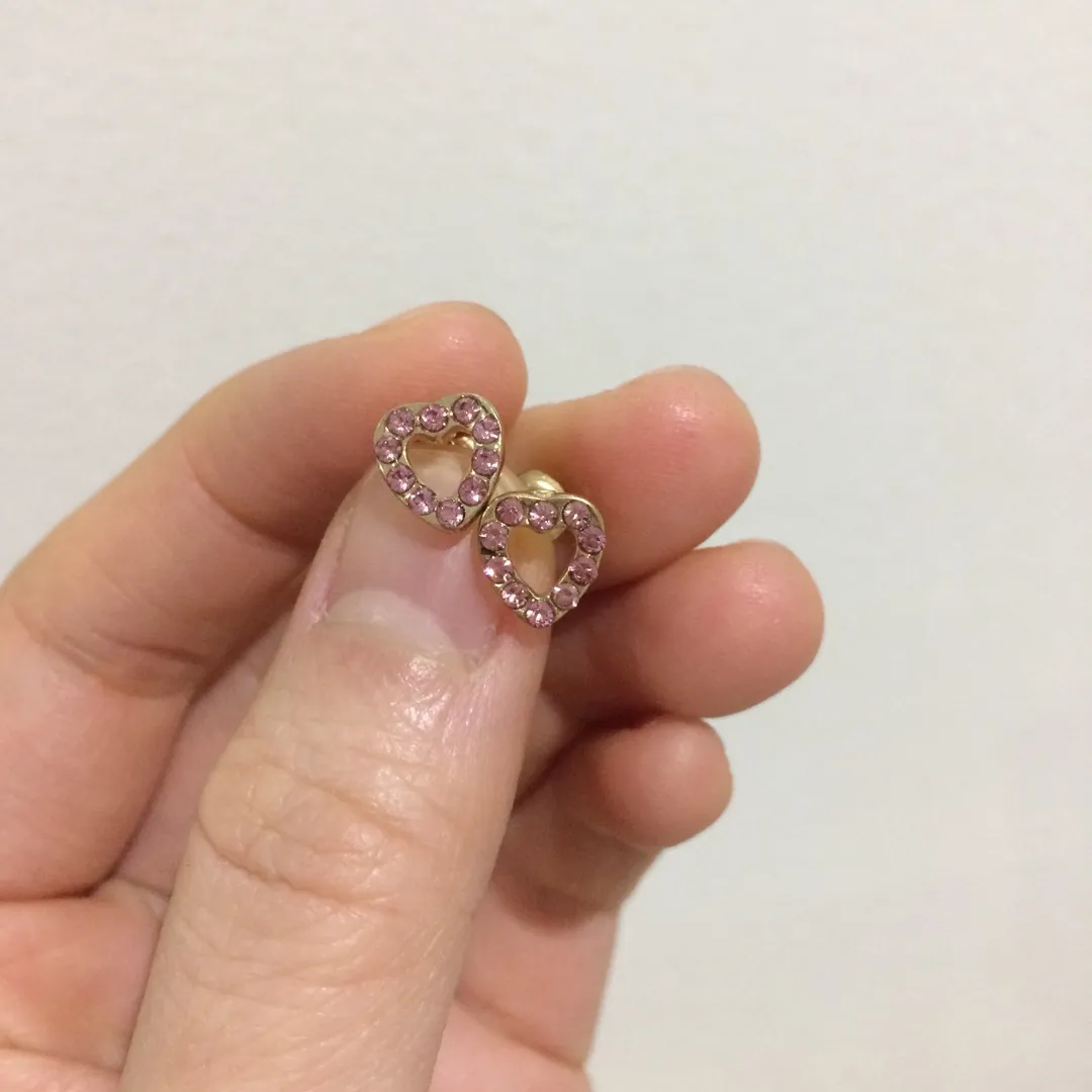 BN pink heart earrings photo 1