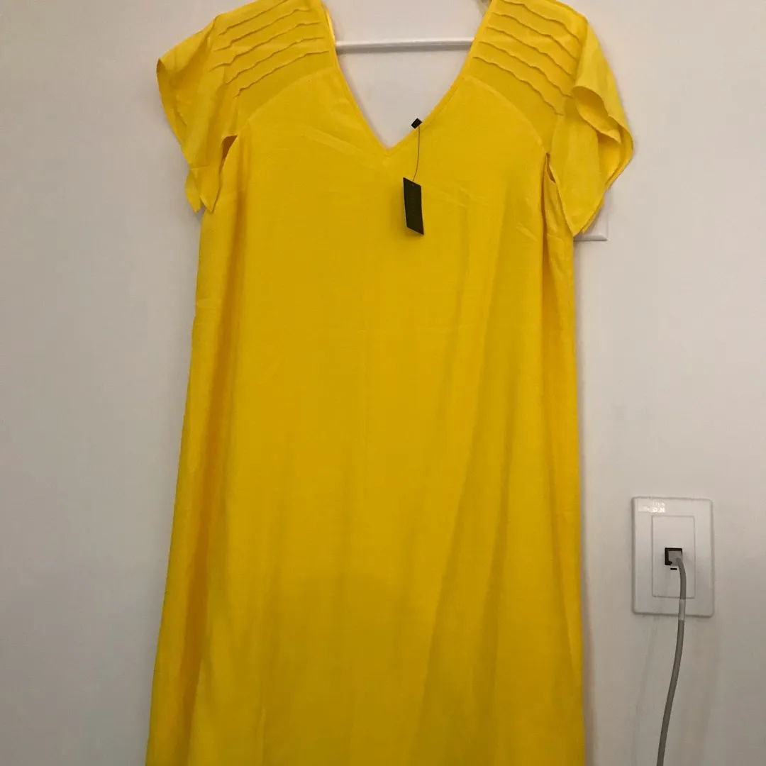 BNWT Yellow Shift Dress - Size Small photo 6