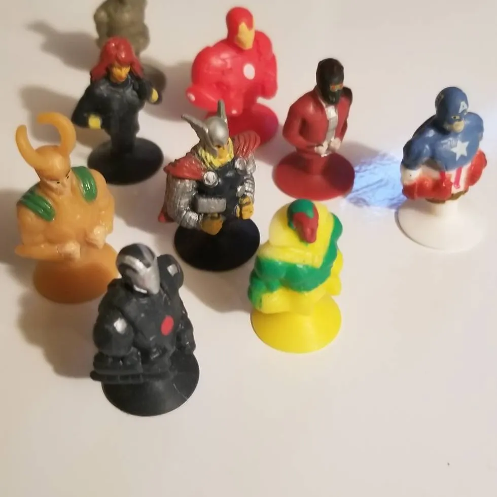 Avengers Suction Cup Figures photo 1