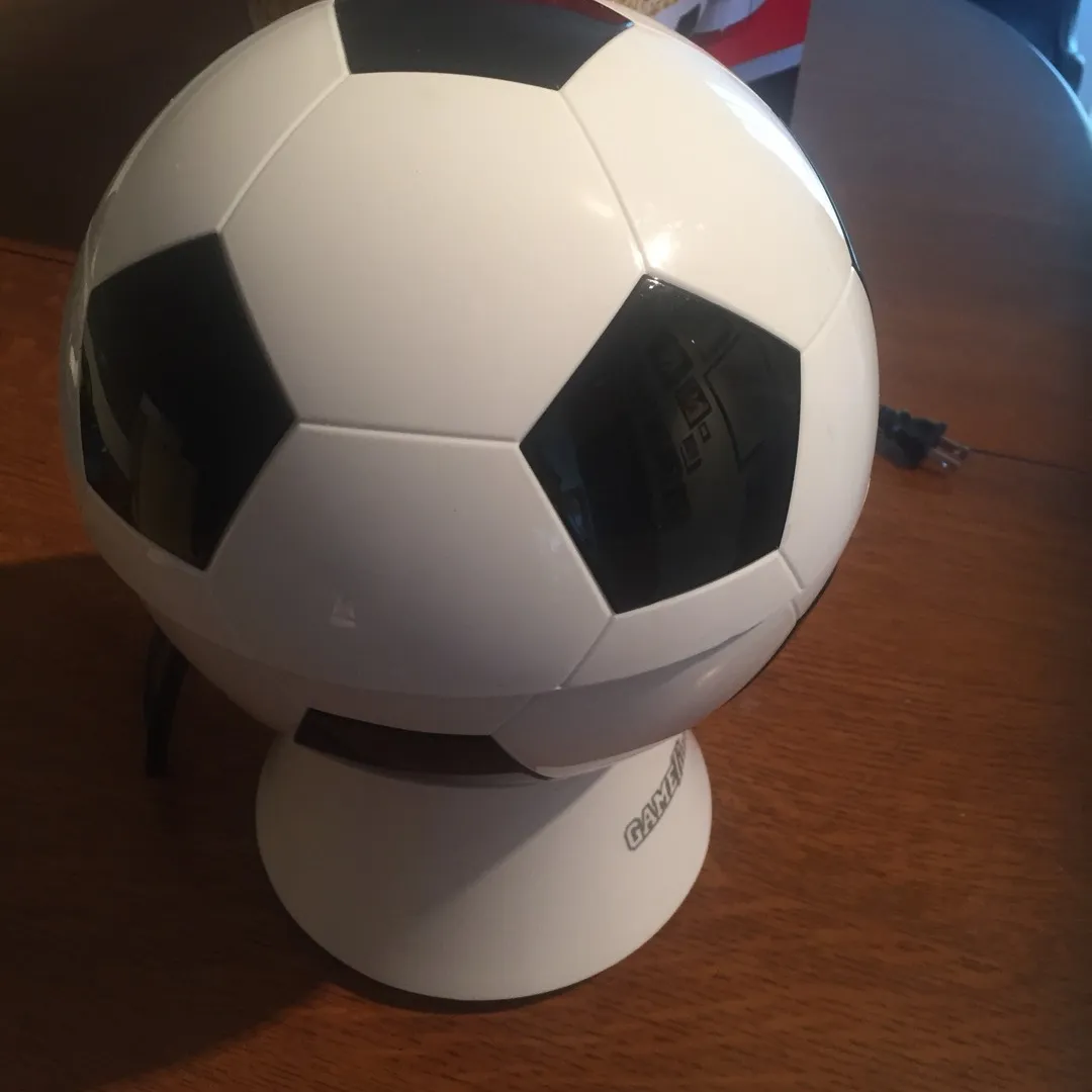 Hot Air Popcorn Maker (and looks like a Soccer Ball) photo 3