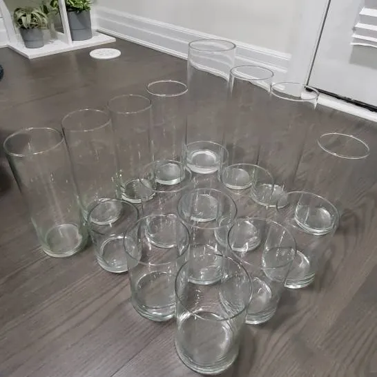 Rent Glass Cylinder Vases photo 1