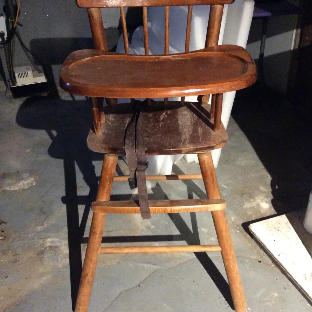 Child Wooden High Chair photo 1