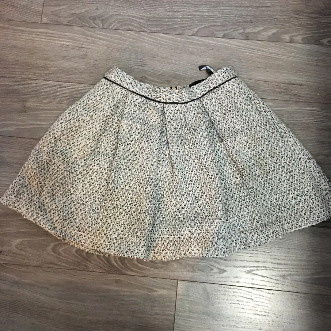 Small Top shop Skirt! photo 1