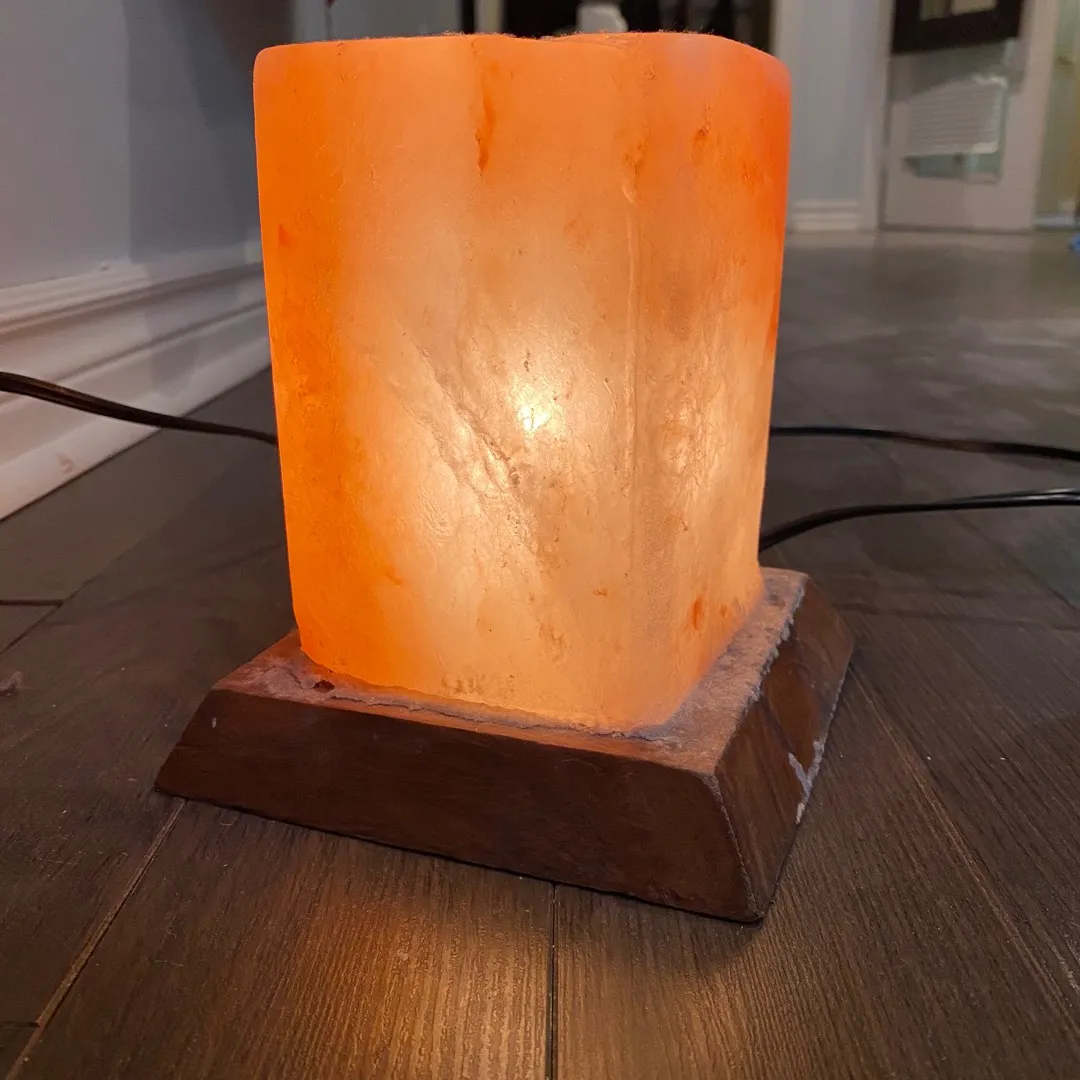 Salt Rock Lamp photo 1