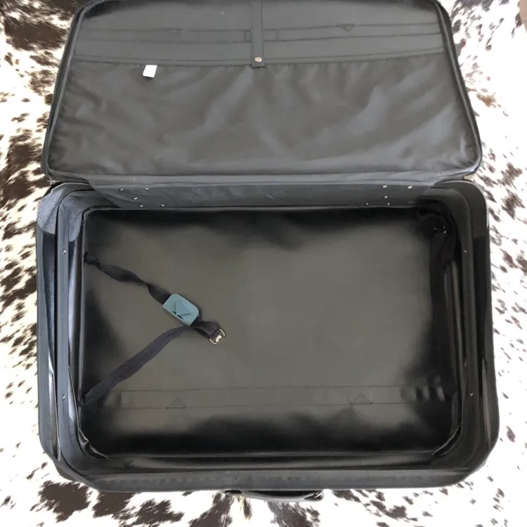 Very Good Condition Samboro Luggage In Black photo 5