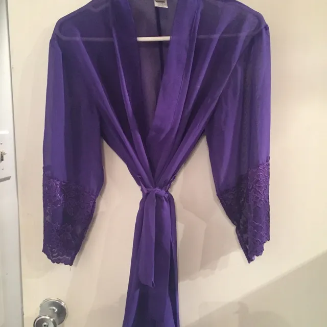 New Sheer Purple Robe Small photo 1