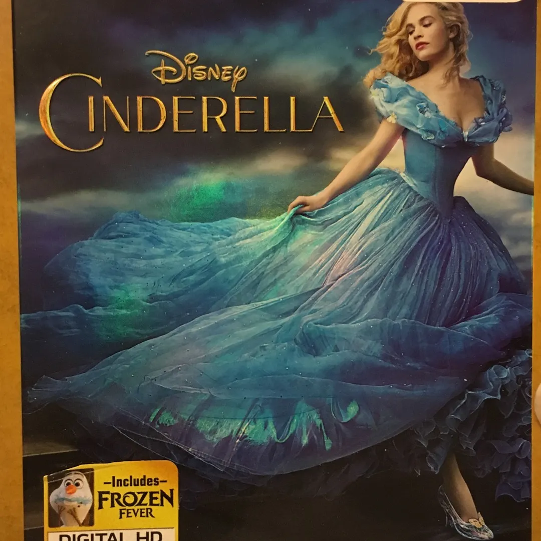 Cinderella- Blu-Ray DVD (live Version) photo 1