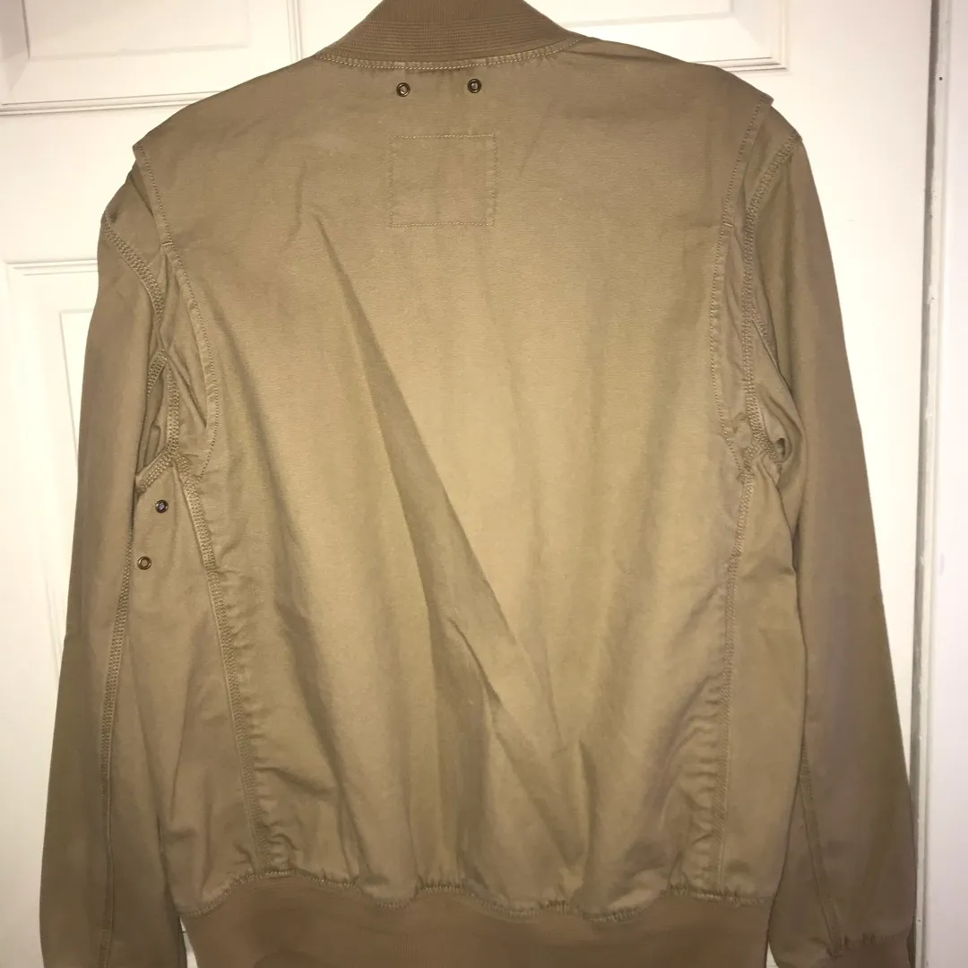 Levi’s Jacket In Beige Size Medium photo 4