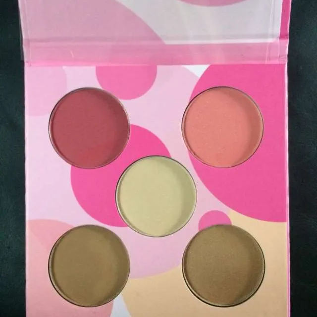 Costal Scents Blush And Bronzer Mini Pallet photo 1