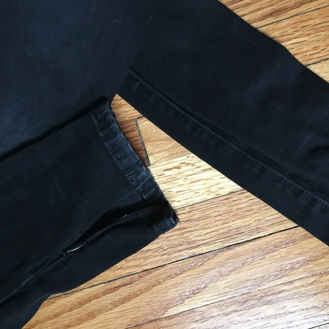 Black Guess Skinny Jeans photo 7