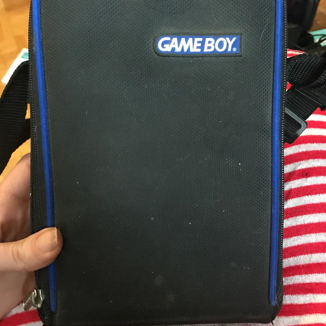 Game Boy Case (Vintage 90s) photo 1