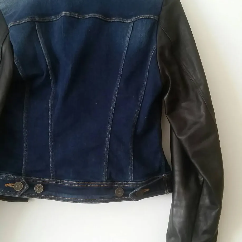 Burberry Denim Jacket With Leather Sleeves photo 3