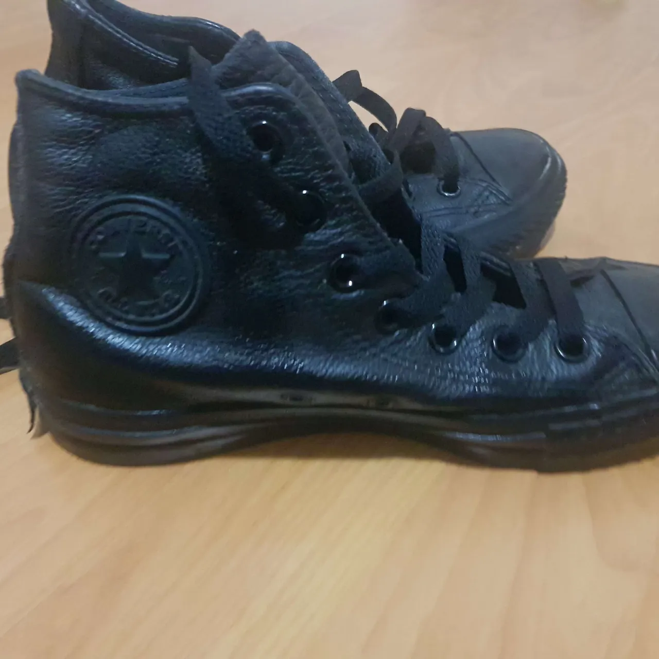 Converse Leather High Tops - Size 6 Ladies $15 photo 1