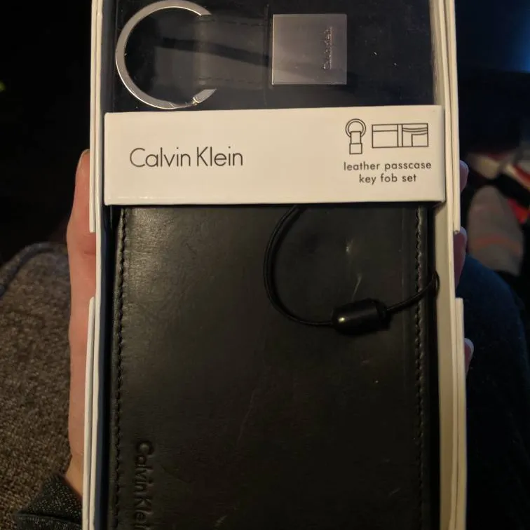 Calvin Klein Leather Wallet And Key Fob Set - New photo 1