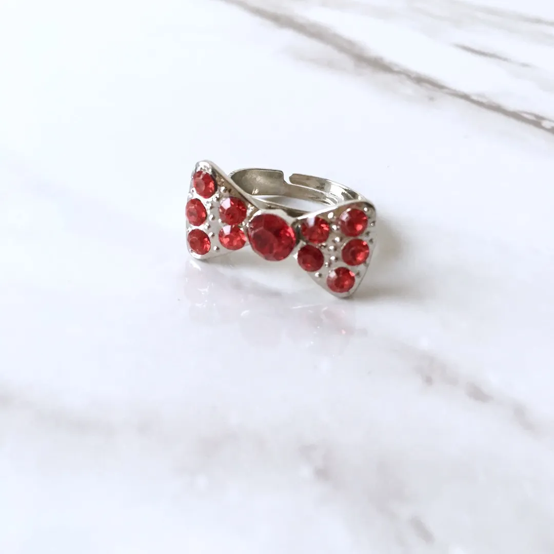 Red Bow Ring photo 3
