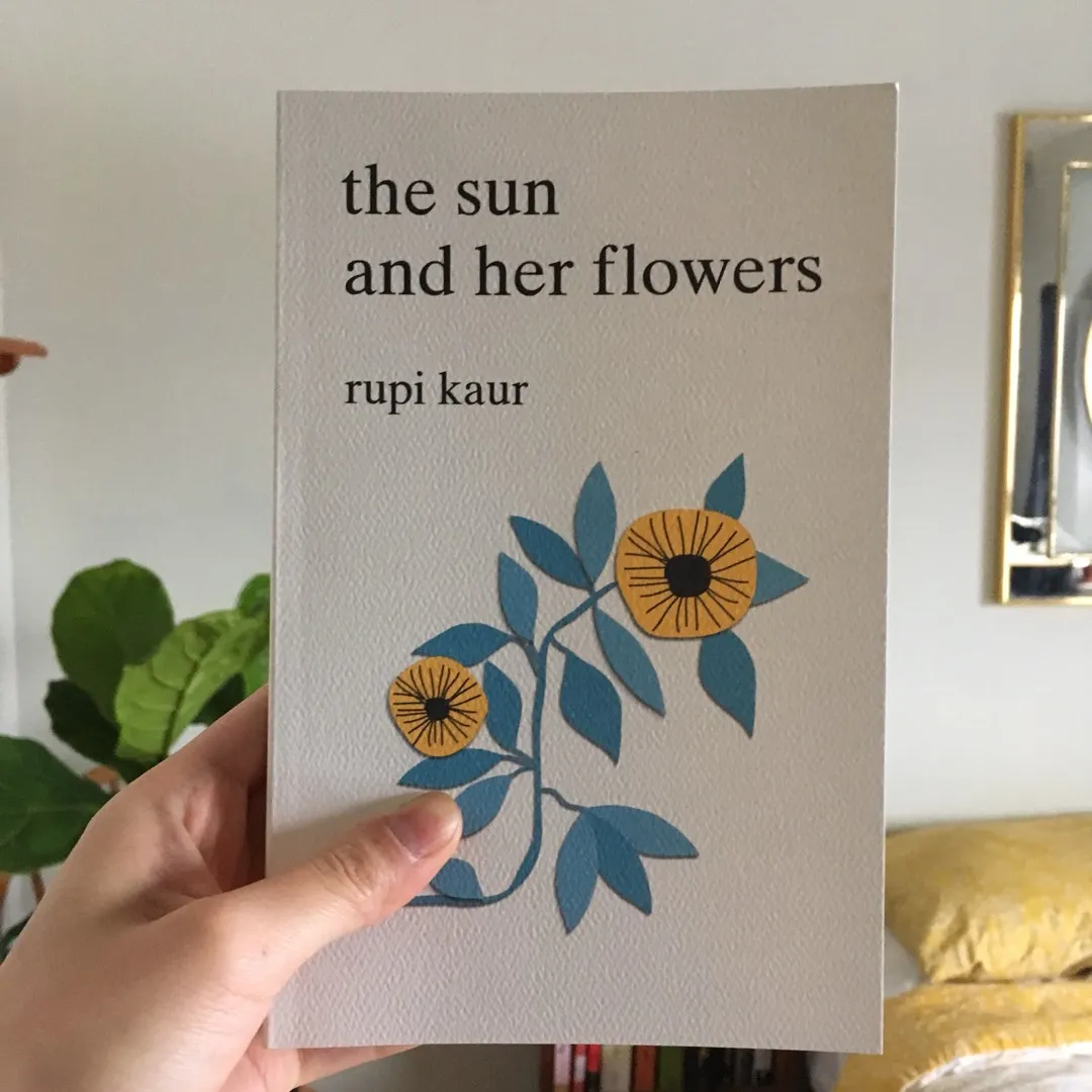 Rupi Kaur - The Sun And Her Flowers photo 1