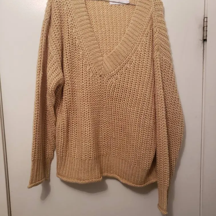 Creme Knitted Sweater Brand New!!! photo 3