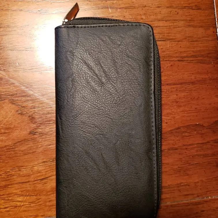 brand new wallet photo 1