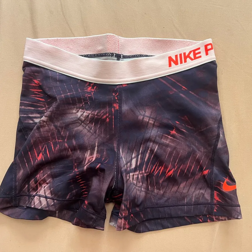 Nike Pro Pink Dri-Fit Gym Shorts photo 1