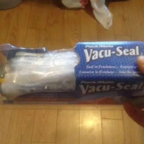 VacSeal Starter Kit (with reusable bags) photo 1