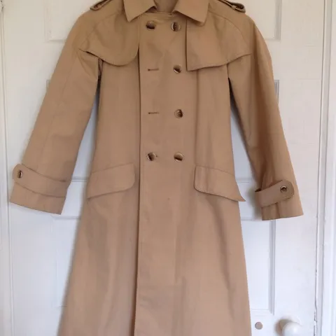 Women's Vintage Trench coat photo 1