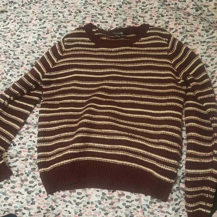 Marroon Sweater photo 1