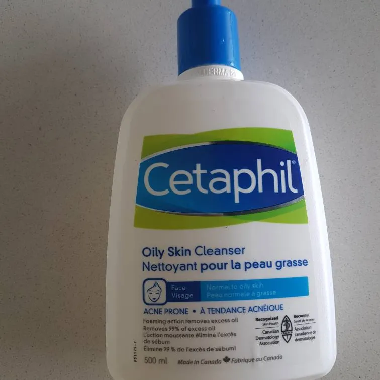Cetaphil Face Wash Cleaner photo 1