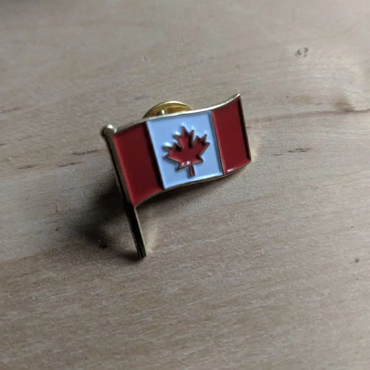 Canada Flag Pin photo 1