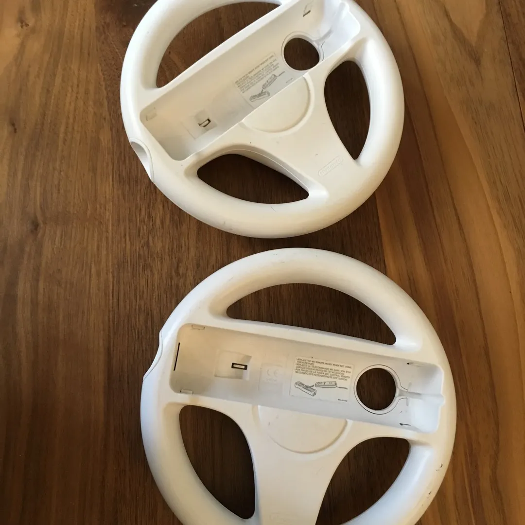 Wii Steering Wheels photo 1