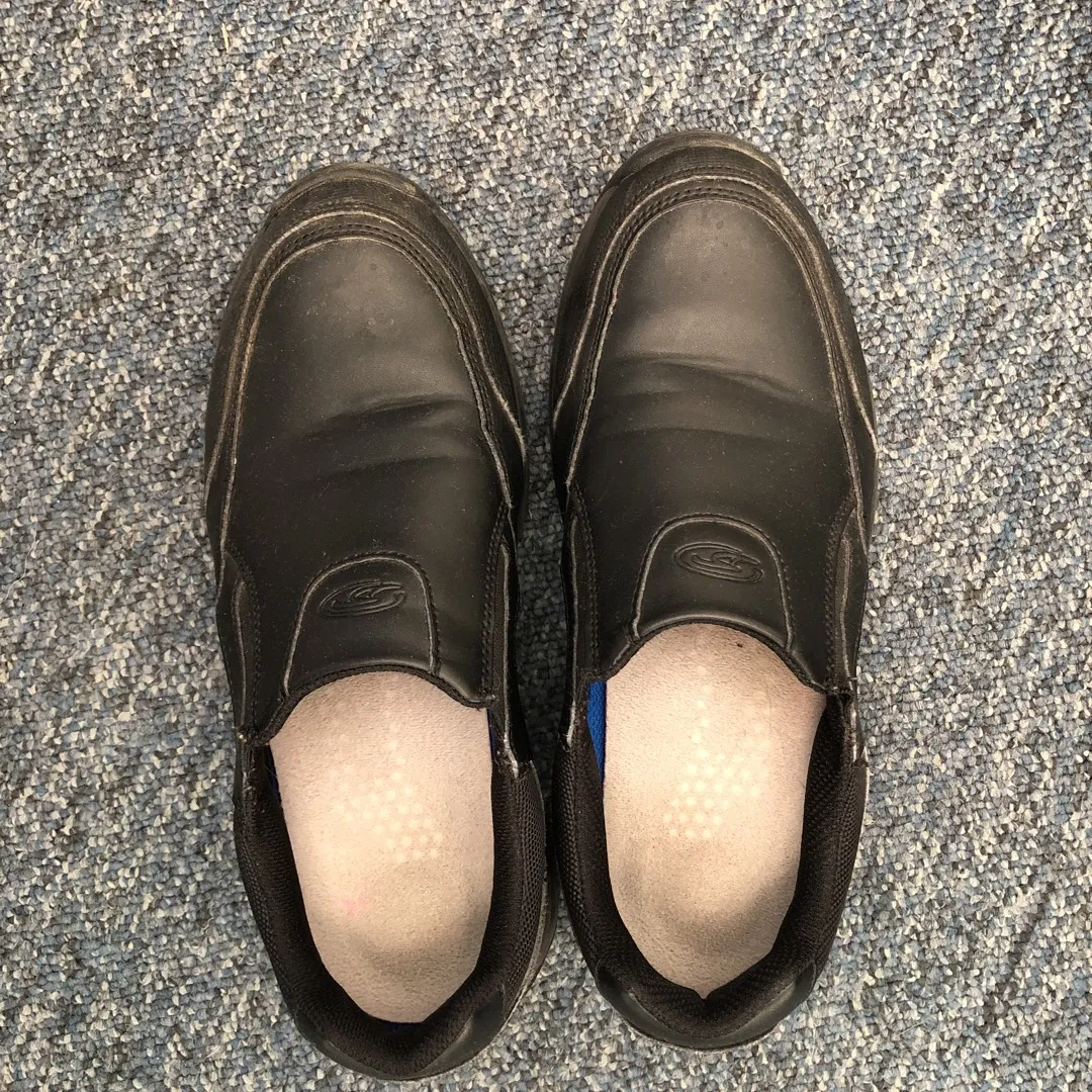 Black Non Slip Work Shoes photo 1