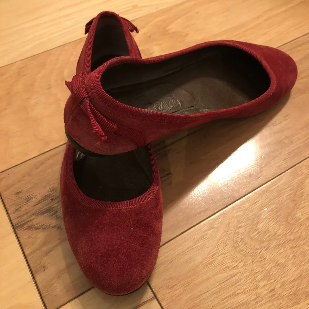 Cutest Red Suede Flats! photo 3
